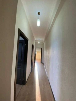 Satılır yeni tikili 2 otaqlı 60 m², İnşaatçılar m.-5