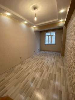 Satılır yeni tikili 2 otaqlı 70 m², İnşaatçılar m.-3