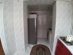 Satılır köhnə tikili 3 otaqlı 70 m², Elmlər Akademiyası m.-6