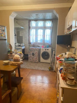 Satılır köhnə tikili 3 otaqlı 90 m², Yasamal r.-4