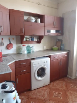 Satılır köhnə tikili 3 otaqlı 85 m², İnşaatçılar m.-6