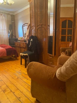 Satılır köhnə tikili 3 otaqlı 90 m², Yasamal r.-6