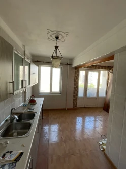 Satılır köhnə tikili 3 otaqlı 90 m², Yasamal r.-4