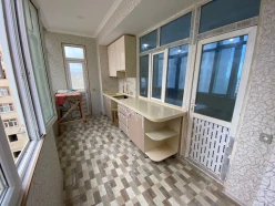 Satılır yeni tikili 2 otaqlı 70 m², İnşaatçılar m.-4