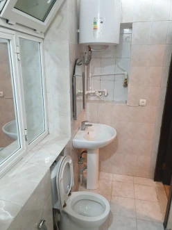 Satılır köhnə tikili 4 otaqlı 120 m², Yasamal r.-8