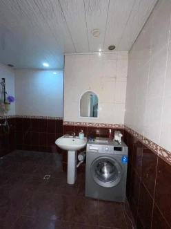 Satılır yeni tikili 2 otaqlı 60.5 m², İnşaatçılar m.-5