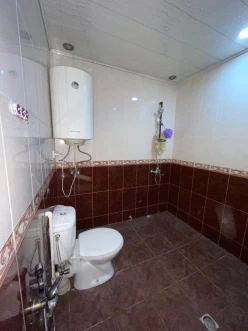 Satılır yeni tikili 2 otaqlı 60.5 m², İnşaatçılar m.-8