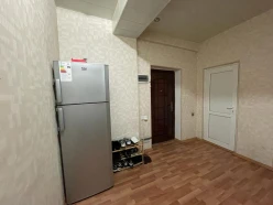 Satılır yeni tikili 2 otaqlı 60.5 m², İnşaatçılar m.-12