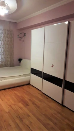 İcarə yeni tikili 3 otaqlı 140 m², Badamdar q.-8