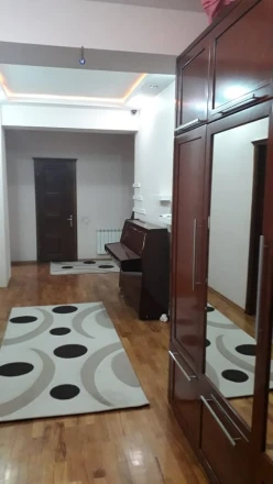 İcarə yeni tikili 3 otaqlı 140 m², Badamdar q.-5