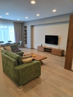 İcarə yeni tikili 3 otaqlı 120 m², Nəsimi r.-4