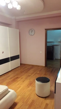 İcarə yeni tikili 3 otaqlı 140 m², Badamdar q.-7