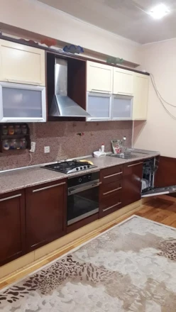 İcarə yeni tikili 3 otaqlı 140 m², Badamdar q.-12