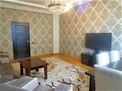 İcarə yeni tikili 3 otaqlı 150 m², Nizami m.-2