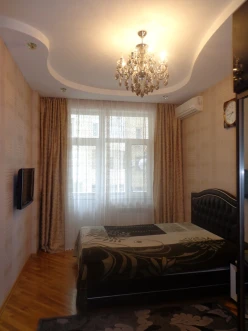 İcarə yeni tikili 3 otaqlı 150 m², Nizami m.-11