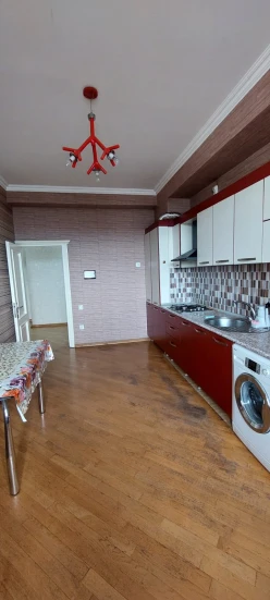 Satılır yeni tikili 2 otaqlı 100 m², Yeni Yasamal q.-8