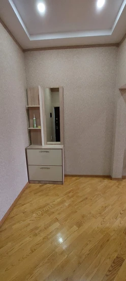 İcarə yeni tikili 2 otaqlı 85 m², Memar Əcəmi m.-4