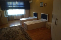 İcarə yeni tikili 3 otaqlı 181 m²,  Yasamal-5