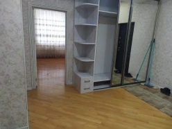 İcarə yeni tikili 3 otaqlı 140 m²,  Neftçilər m.-7