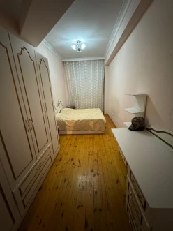 İcarə yeni tikili 3 otaqlı 120 m²,  İnşaatçılar m.-8