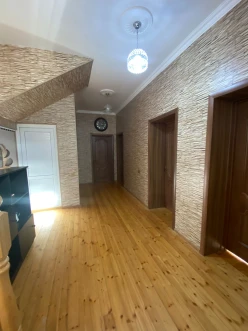 Satılır ev/villa 5 otaqlı 220 m², Mərdəkan q.-18
