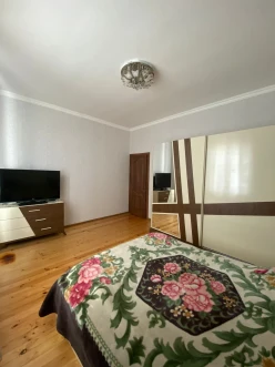 Satılır ev/villa 5 otaqlı 220 m², Mərdəkan q.-16