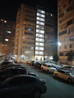 Satılır yeni tikili 3 otaqlı 130 m², İnşaatçılar m.-7 Satılır yeni tikili 3 otaqlı 130 m², İnşaatçılar m.-7