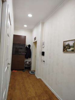 Satılır yeni tikili 2 otaqlı 60 m²,  İnşaatçılar m.-7