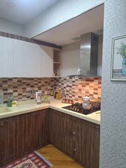 Satılır yeni tikili 2 otaqlı 91 m², Qara Qarayev m.-5 Satılır yeni tikili 2 otaqlı 91 m², Qara Qarayev m.-5