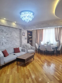 Satılır yeni tikili 2 otaqlı 91 m², Qara Qarayev m.-7 Satılır yeni tikili 2 otaqlı 91 m², Qara Qarayev m.-7