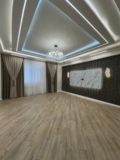 Satılır yeni tikili 3 otaqlı 135 m²,  İnşaatçılar m.-2