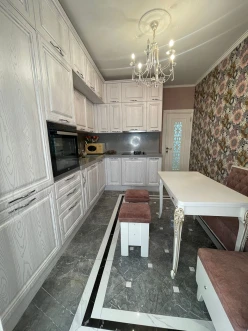 Satılır yeni tikili 2 otaqlı 76 m², İnşaatçılar m.-6