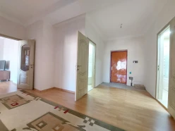 Satılır yeni tikili 3 otaqlı 105 m², Şah İsmayıl Xətai m.-24