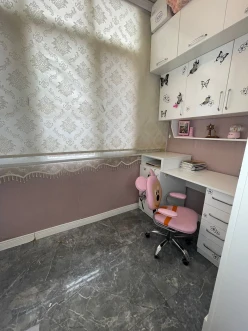 Satılır yeni tikili 2 otaqlı 76 m², İnşaatçılar m.-9