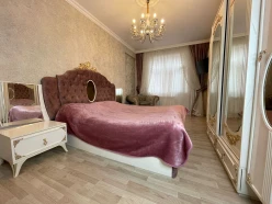 Satılır yeni tikili 2 otaqlı 76 m², İnşaatçılar m.-5