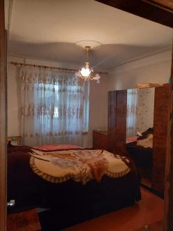 Satılır köhnə tikili 3 otaqlı 90 m², İnşaatçılar m.-16