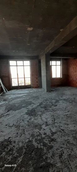 Satılır yeni tikili 3 otaqlı 180 m², İnşaatçılar m.-2