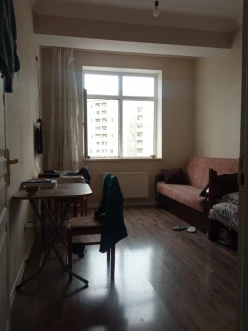 Satılır yeni tikili 1 otaqlı 40 m², İnşaatçılar m.-8