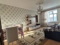 Satılır köhnə tikili 3 otaqlı 65 m²,  Qaraçuxur-7