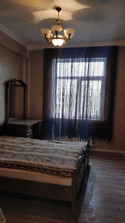 İcarə yeni tikili 4 otaqlı 100 m²,  İnşaatçılar m.-5