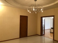 İcarə yeni tikili 3 otaqlı 190 m², Səbail r.-5