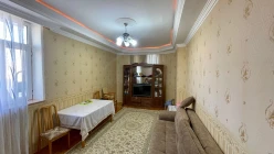 Satılır yeni tikili 2 otaqlı 65 m²,  İnşaatçılar m.-15