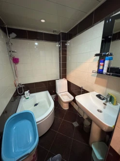 Satılır yeni tikili 2 otaqlı 59 m²,  İnşaatçılar m.-11