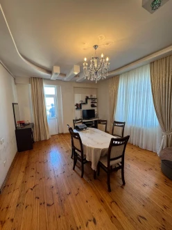 Satılır yeni tikili 2 otaqlı 59 m²,  İnşaatçılar m.
