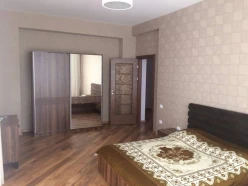 İcarə yeni tikili 4 otaqlı 180 m², Gənclik m.-13