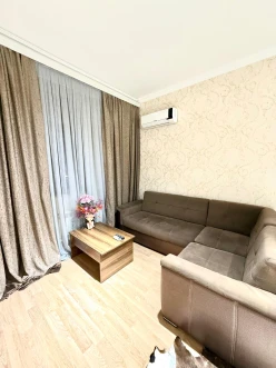 İcarə yeni tikili 3 otaqlı 90 m²,  28 May m.-3