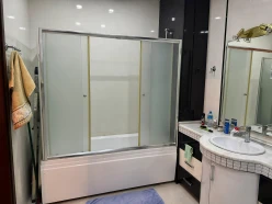 İcarə yeni tikili 3 otaqlı 200 m²,  28 May m.-12