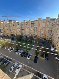 Satılır köhnə tikili 2 otaqlı 60 m², İnşaatçılar m.-15