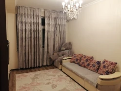 Satılır yeni tikili 2 otaqlı 60 m², İnşaatçılar m.-10