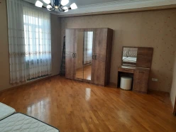 İcarə yeni tikili 3 otaqlı 140 m², Nərimanov r.-18